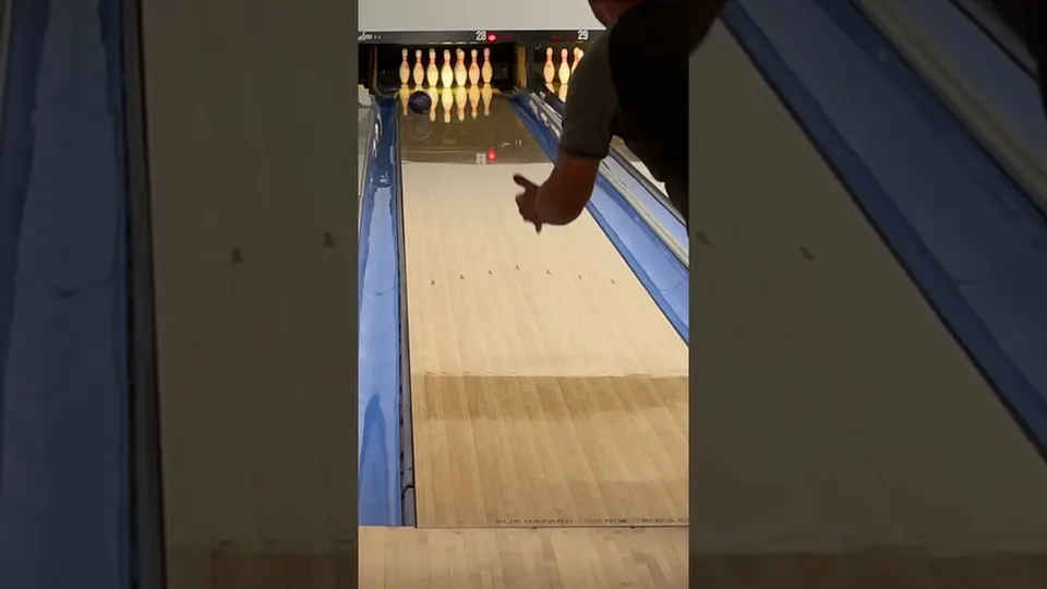 Storm Journey from a little further in. #bowling #stormbowling #strike #stormjourney #belmo