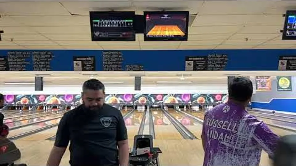Hammer Vibe Red Pearl Overseas from Bowlersmart
